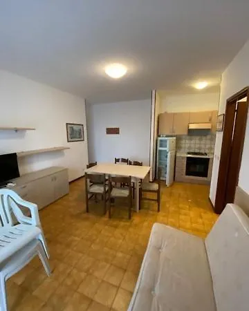 Apartamento Cond Giardino Lignano Sabbiadoro